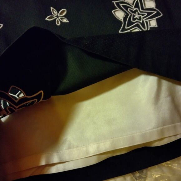 Grace Dane Lewis A line skirt cutout design size 10 black with white inner skirt - Picture 3 of 9